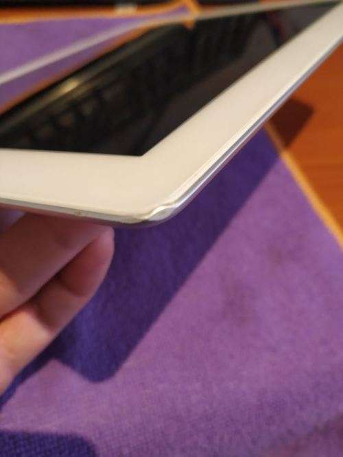 iPad 3rd Generation - 64GB - Wi-Fi + Cellular