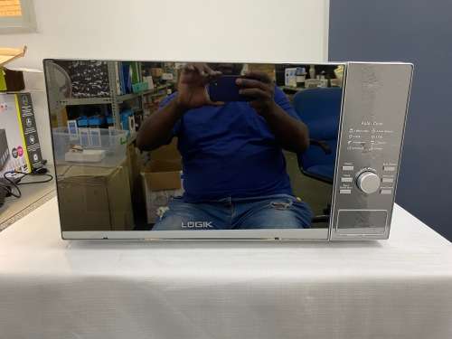 Logik 30L Electronic Microwave Silver P90N30AL