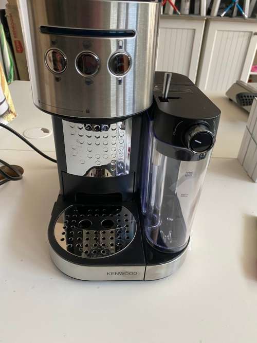 Kenwood Espresso Coffee Maker PEM84
