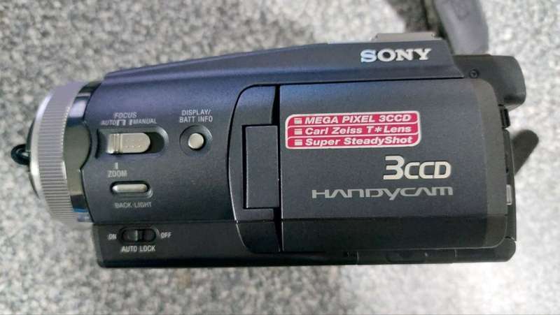Sony DV Tape Video Camera DCR-HC1000E