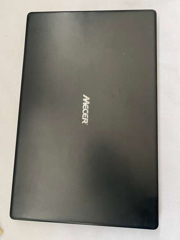 **BARGAIN BUY**MERCER THINLINE LAPTOP - ULTRA PORTABLE NOTEBOOK - RETAILS@R4k -GRAB IT@ JUST R1999!!