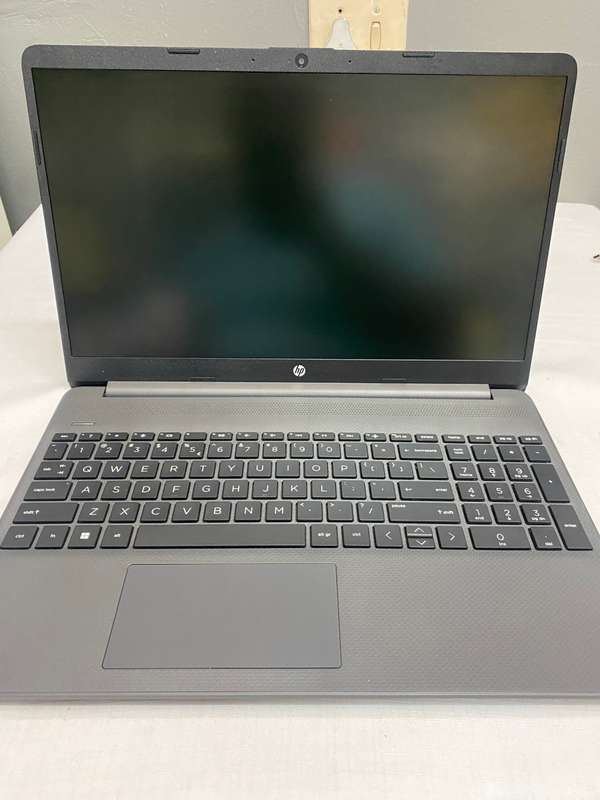 **BARGAIN BUY** DEMO HP 15s N4500, HUGE 8GB RAM, BLAZING 256GB SSD -WORTH R7k - GRAB IT@ JUST R3499!