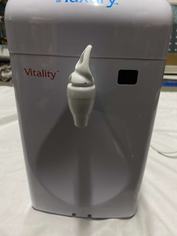 LITTLE LUXURY VITALITY WATER COOLER&FLT
