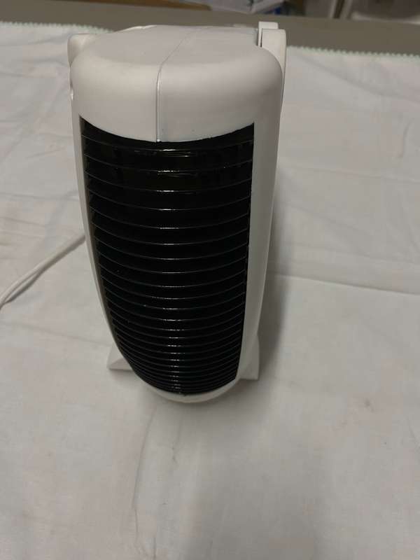 LOGIK 2000W FAN HEATER