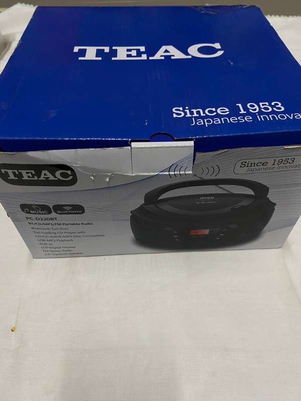 Teac PC-D220BT MP3 Portable Radio