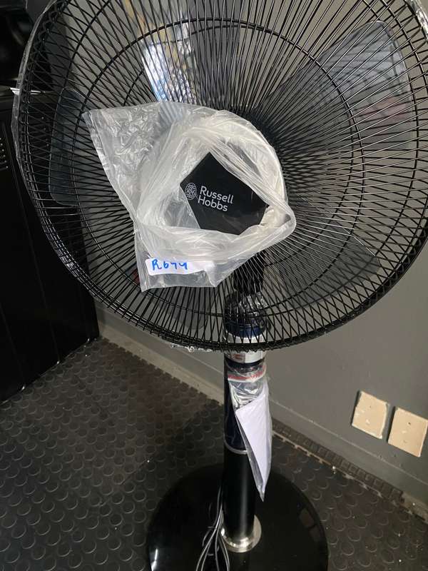 Russell Hobbs  Luxury Pedestal Fan
