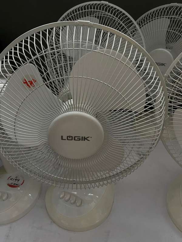 LOGIK 30CM Desk Fan
