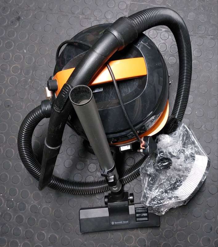 Bennett Read Wet/Dry Vacuum Cleaner
