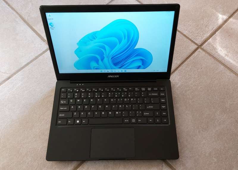 Mecer Notebook Z140C Xpress G