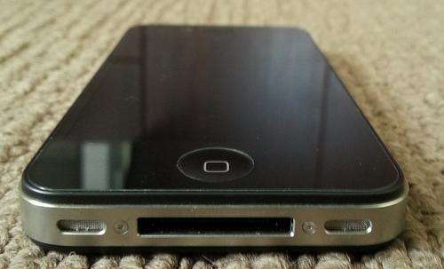 Original Black Apple iPhone 4 16GB - hardly used