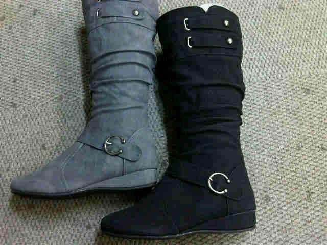 STUNNING BLACK BOOTS R250.00 ALL SIZES