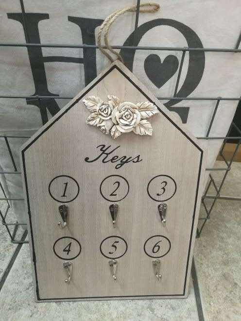 Personalized Key Hanger, Wall Mounted Key Rack, Key Holder, Housewarming Gift R60 each*6
