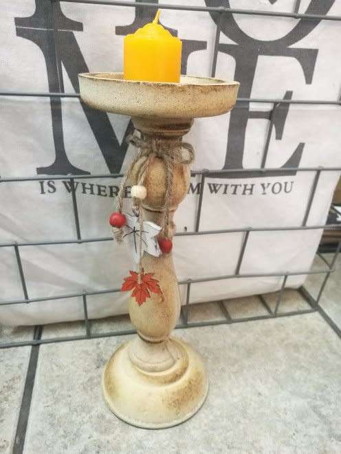 WOODEN CANDLE HOLDER R70 EACH IF YOU BUY 10 UNITS