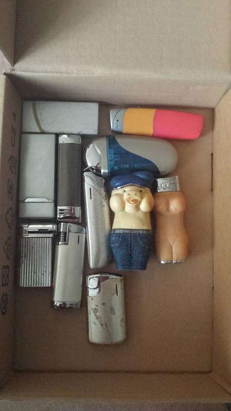 collectibles x 12 Lighters