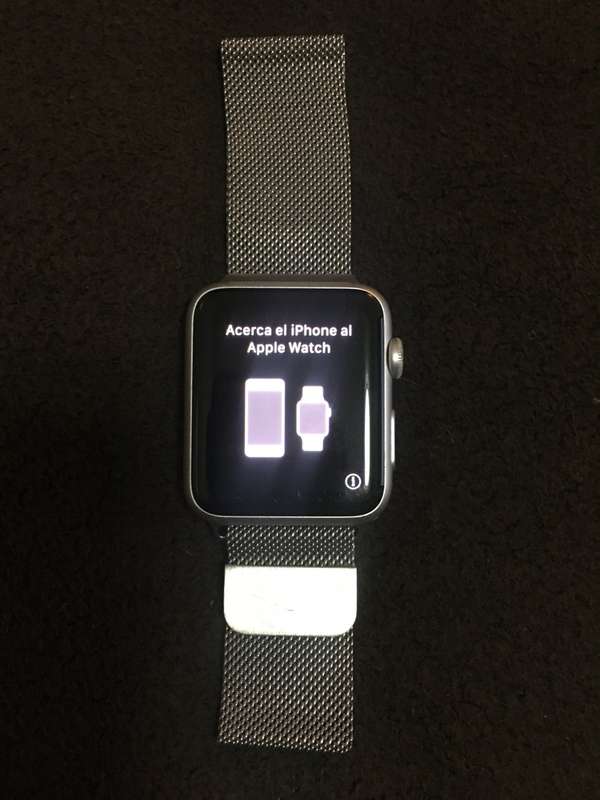 Apple Watch Sport - Series 1 - 42mm Silver Aluminium Case - Stainless Steel Milanese Loop Band
