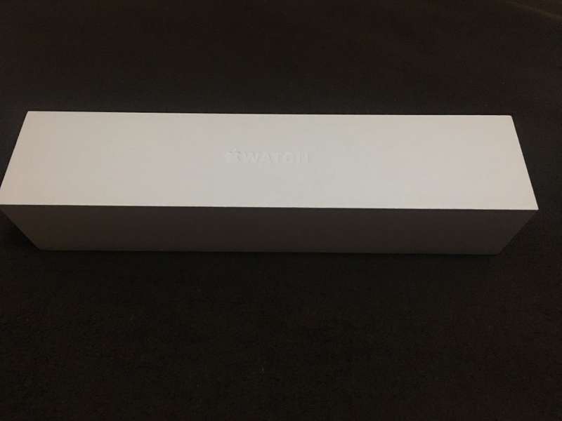 Apple Watch Sport - Series 1 - 42mm Silver Aluminium Case - Stainless Steel Milanese Loop Band
