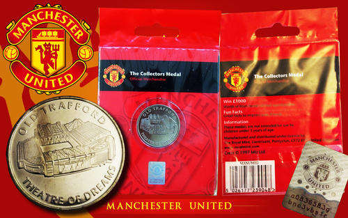 Manchester United - The Collectors Medal - Official Merchandise with Hologram SN ** NEW **
