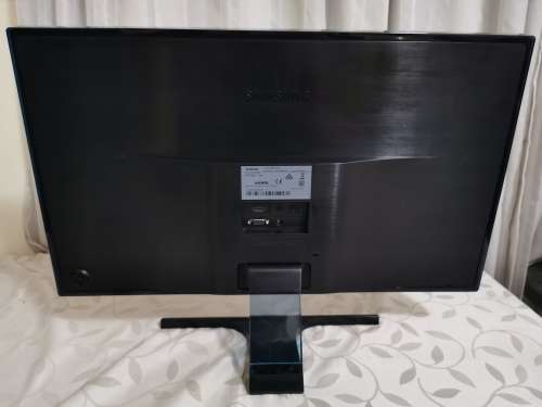 27` Samsung LED Monitor