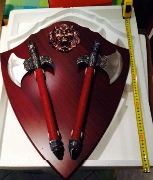 Double Axe Wall Mount Display with FREE plaque - NEW