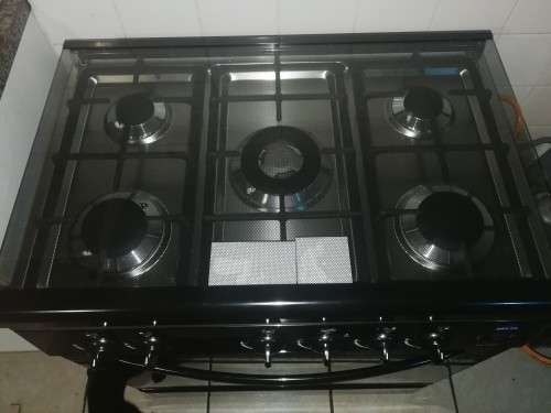 Delta 5 Burner Gas Stove