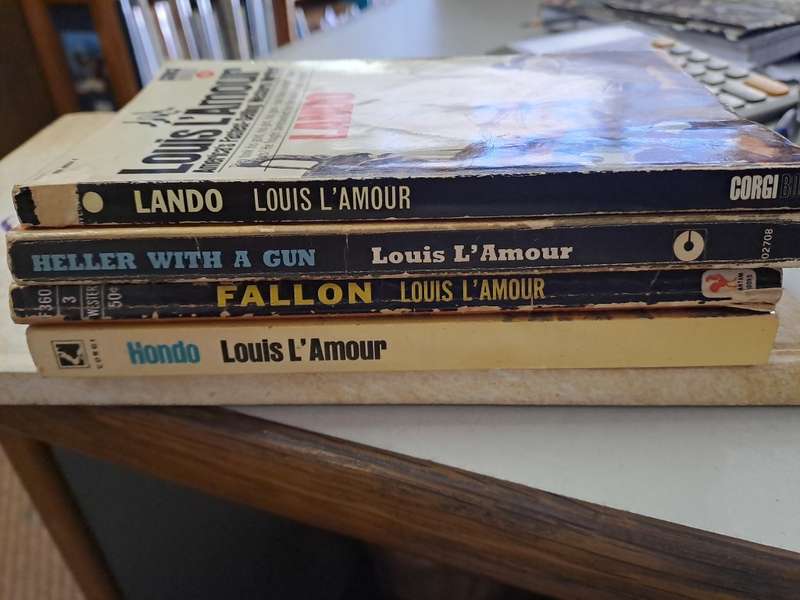 LOUIS L'AMOUR X 4