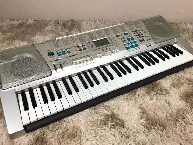 CASIO LK-300TV Keyboard
