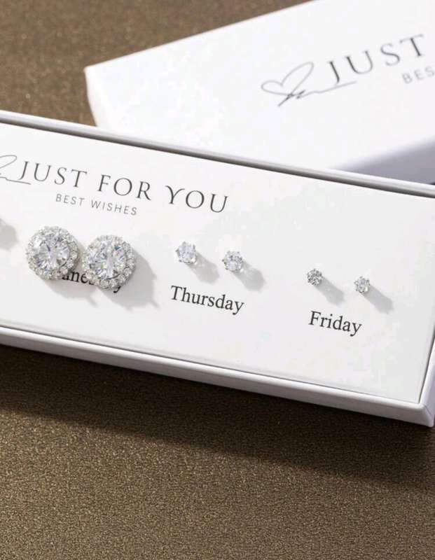 Women earrings set