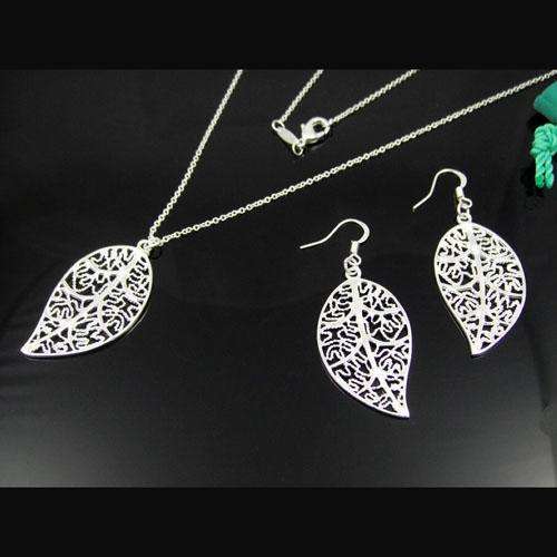 Elegant Silver Weave Leaf Necklace & Earrings Set