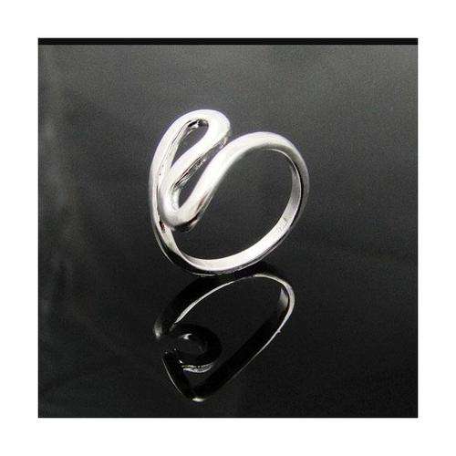 Silver Swirl Ring #7 Stunning and Simple!! Beautiful!! LOCAL STOCK ( ready to deliver)
