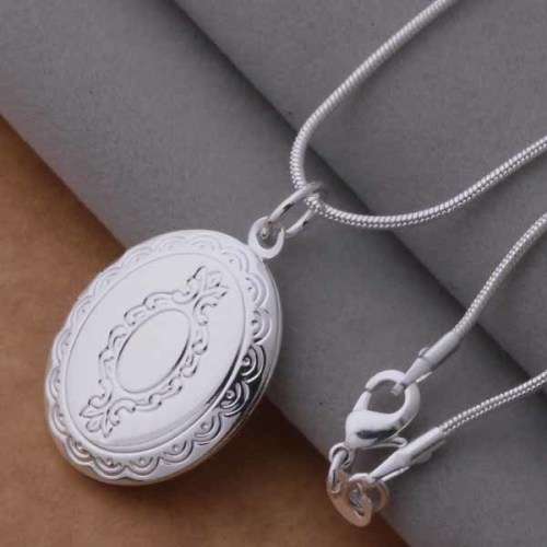Fantastic price!! Sterling Silver - filled Lockit Necklace LOCLAL QUICK DELIVERY