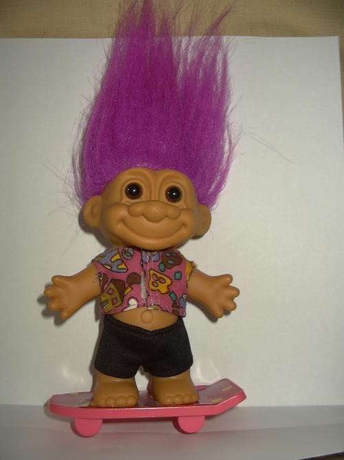 Russ Skateboarder Troll [missing headband] (12.5cm excl hair)