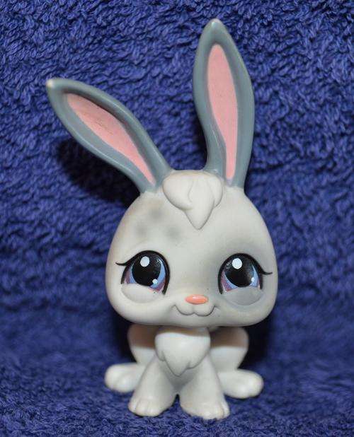 Littlest Pet Shop (LPS) Rabbit/Bunny