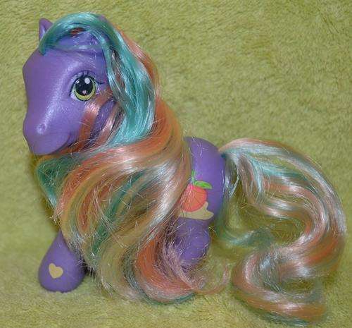 Hasbro My Little Pony (G3) Peach Surprise