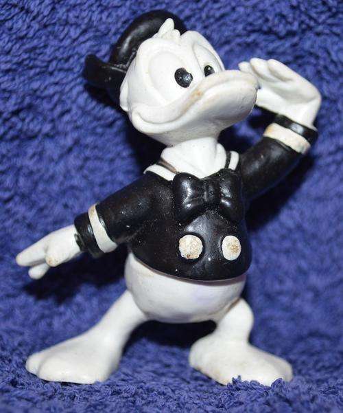 Disney Donald Duck made by Bullyland