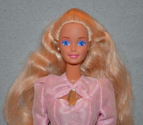 1989 Sweet Roses Barbie doll made by Mattel