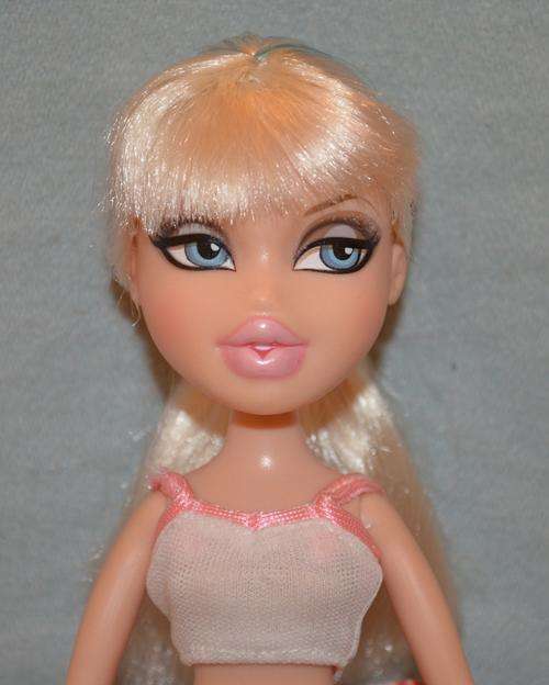 MGA Bratz Doll Cloe