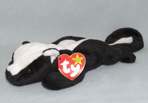 TY Beanie Baby Stinky the Skunk