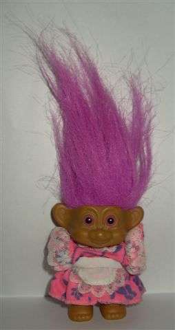 Arlenco Troll in pink dress