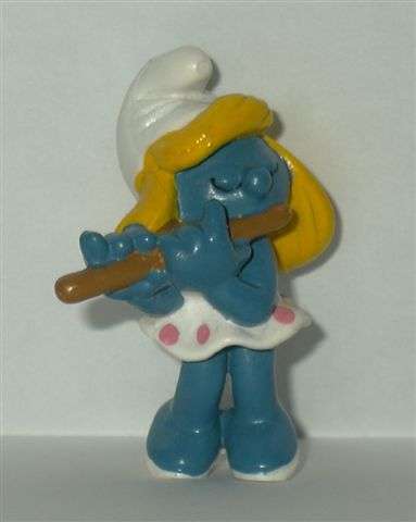 Smurfs Smurf 2.0204 Smurfette Playing Flute