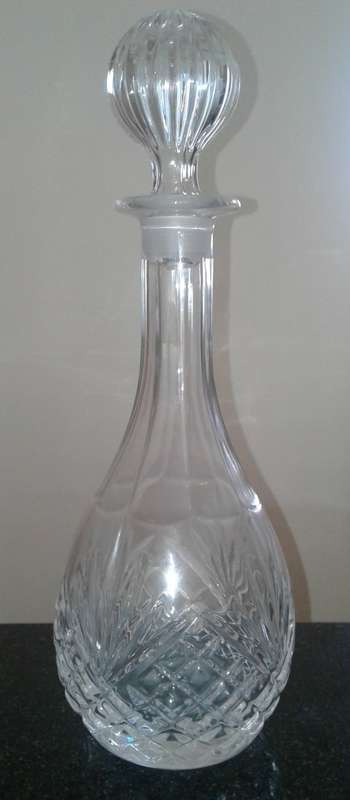 Beautiful Drink & Wine Decanters x 2
