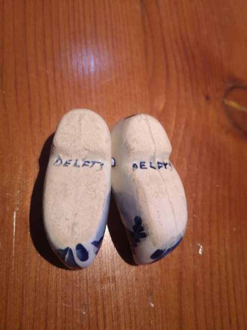Delft Shoes/Clogs Miniatures (Pair)