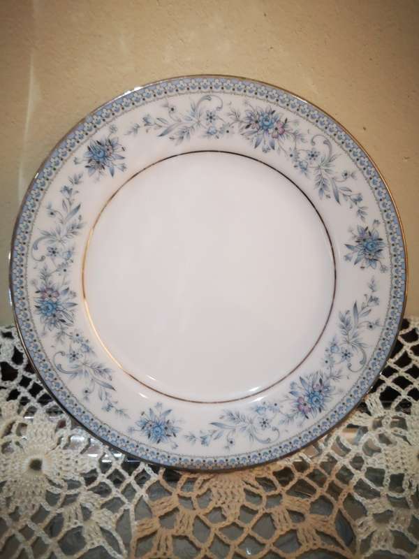 Noritake - Blue Hill Trio