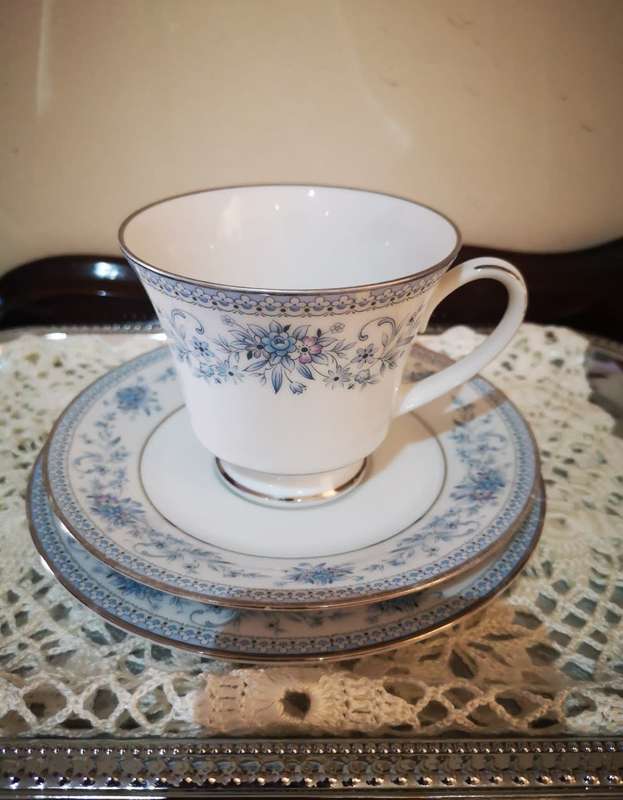 Noritake - Blue Hill Trio