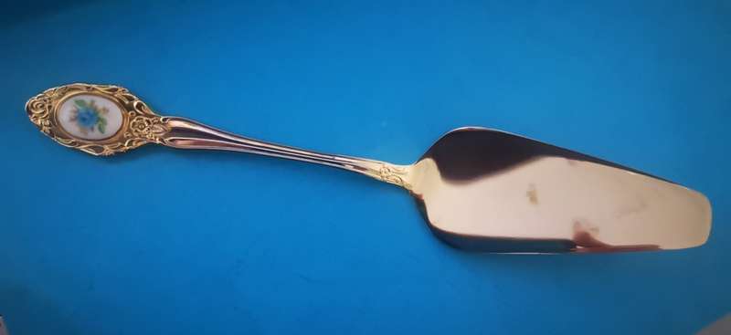 Eetrite - 24ct Gold Plated Cake Lifter