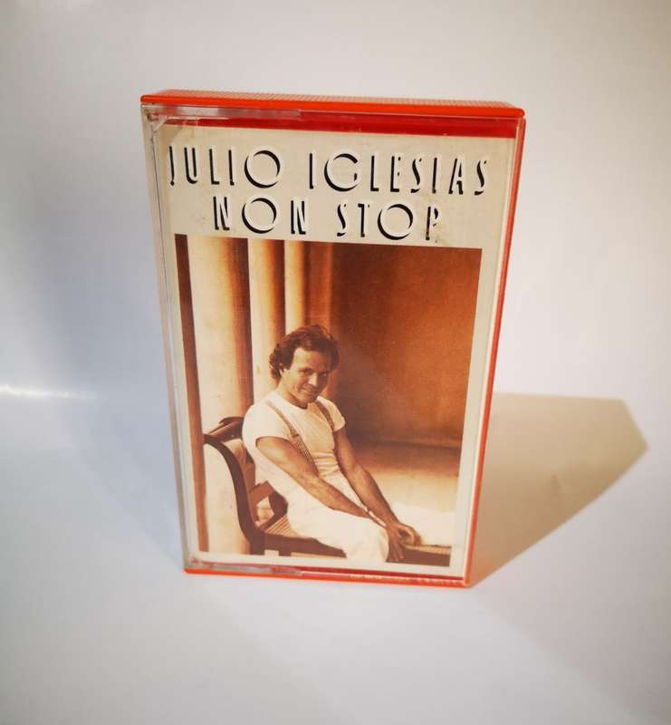 Julio Iglesias - Non Stop (Cassette)