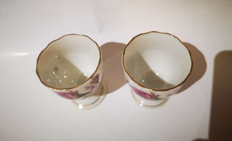 Vintage Egg Cups with Rose Patern (2pc)