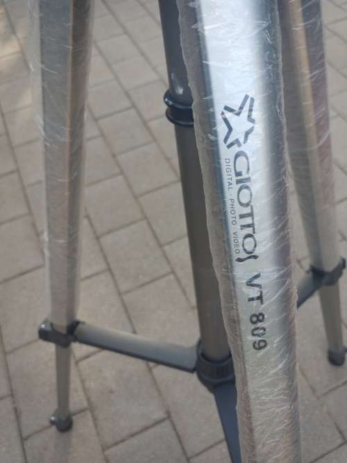 Giotto vt-809 tripod