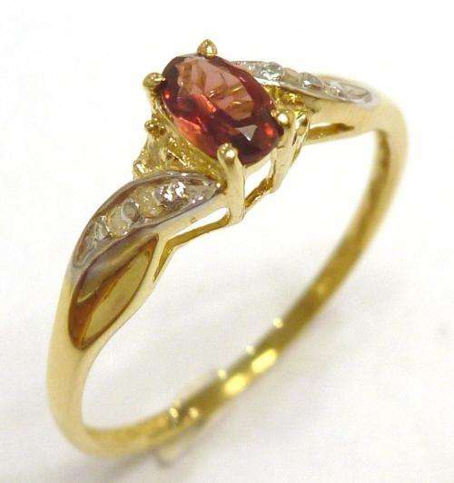 BRILLIANT 9CT SOLID YELLOW GOLD GARNET AND DIAMOND RING ***