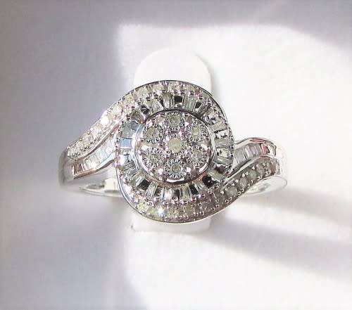 **SUPER DEAL [R30091]** HIGH QUALITY [0.650ct] DIAMOND RING [WHITE GOLD]