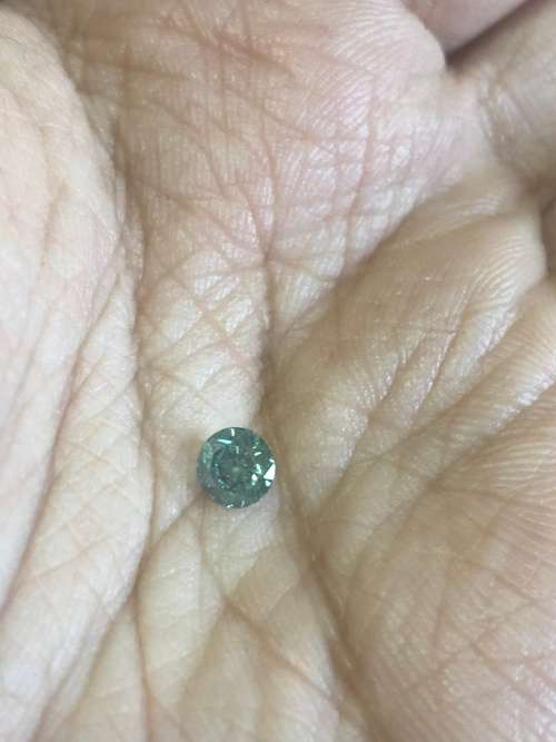 **IGL CERTIFIED R12161**0.51CT ENHANCED NATURAL RARE BLUE ROUND CUT DIAMOND Si2+-